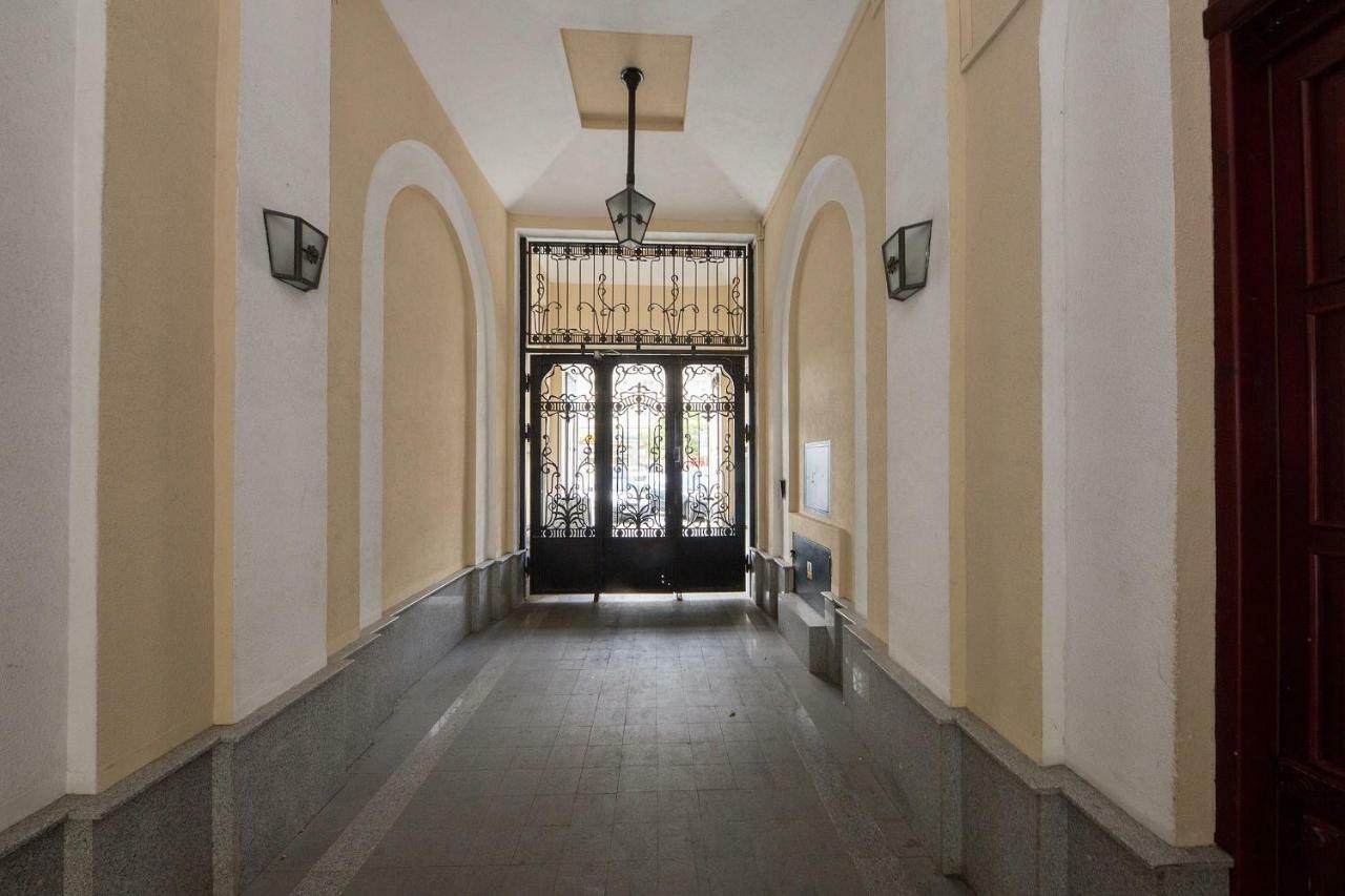 Shortstaypoland Aleje Jerozolimskie Varsovia Exterior foto